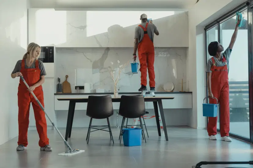 Kitchen Cleaning Crew