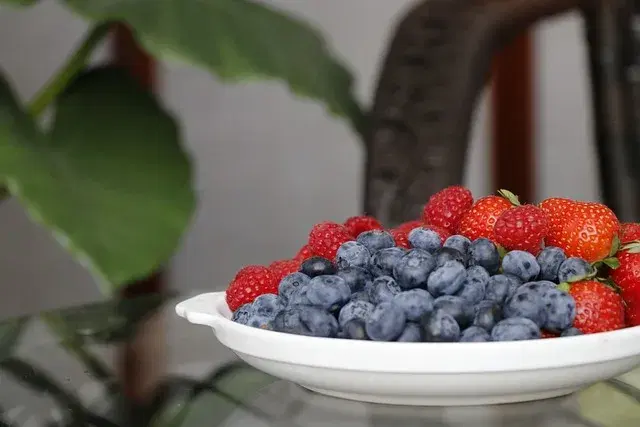 Fresh berries in a bowl