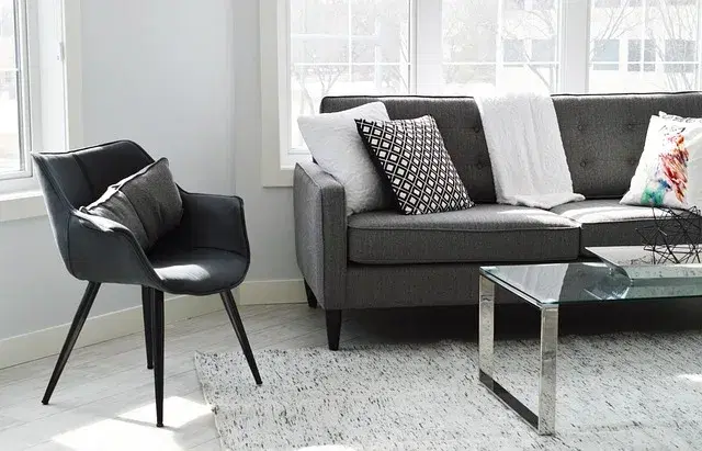 10 Signs It's Time to Hire a Professional Cleaner in Toronto